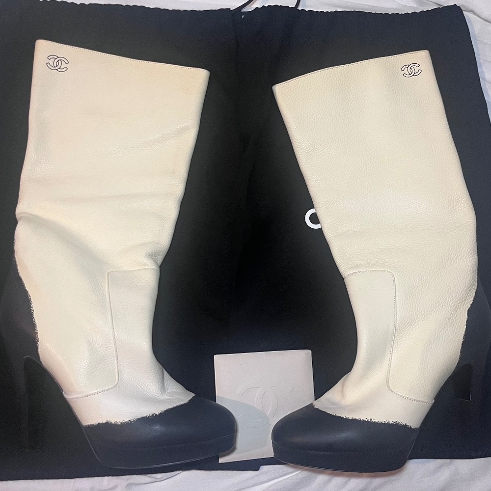 Chanel Vintage Cream and Black Boots Size 38